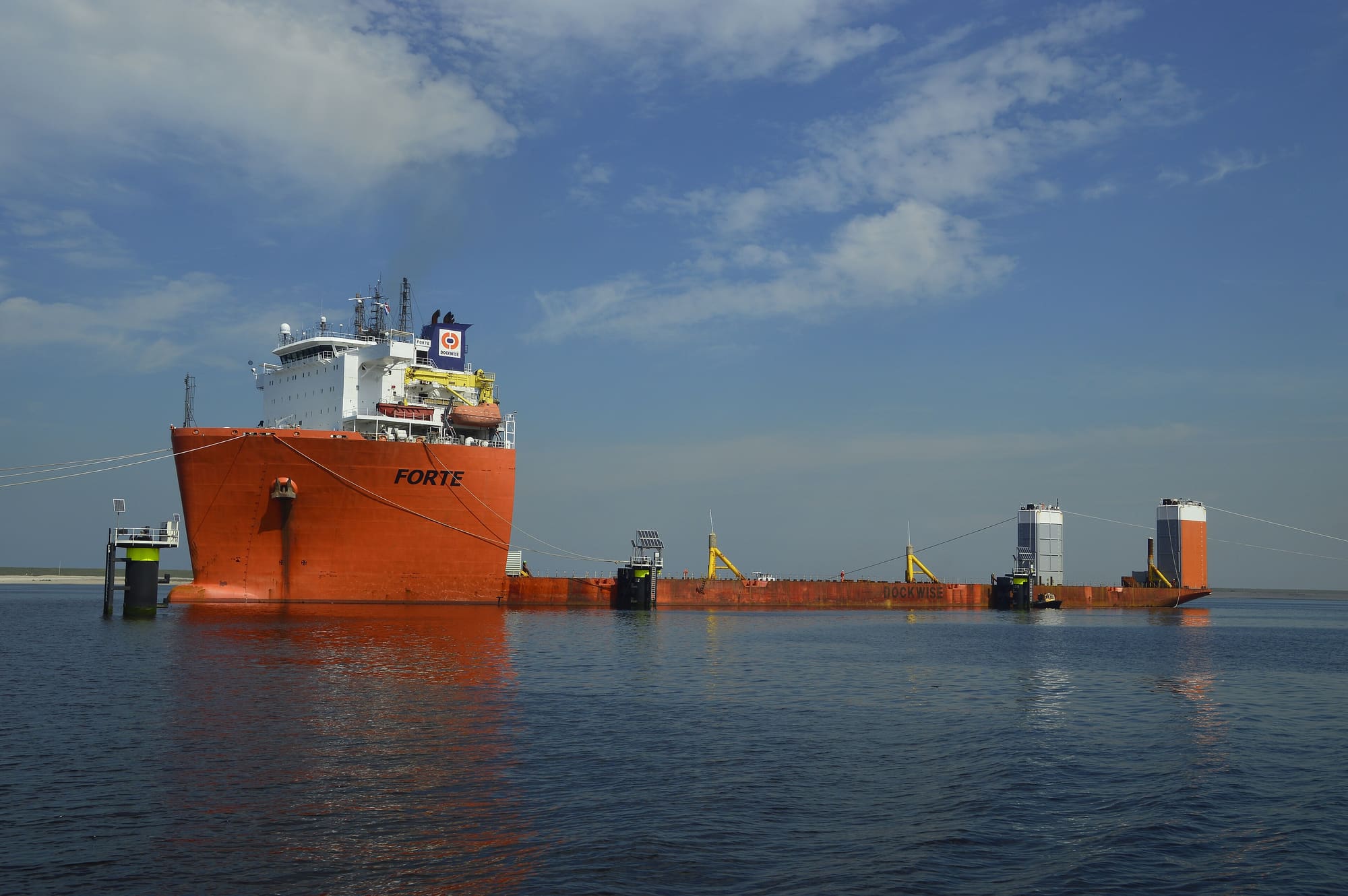 Heavy-lift vessel underway